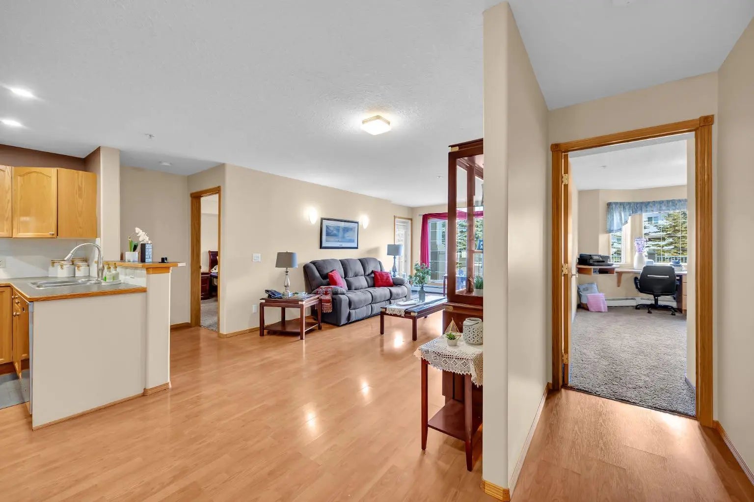 106, 728 Country Hills Road Northwest, Calgary – Residential Apartment Listing Photo 4