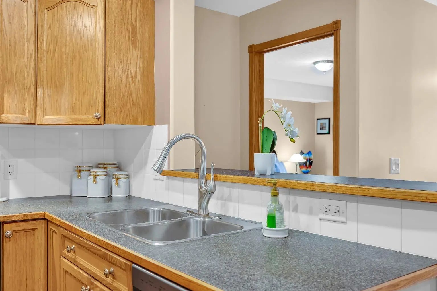 106, 728 Country Hills Road Northwest, Calgary – Residential Apartment Listing Photo 9