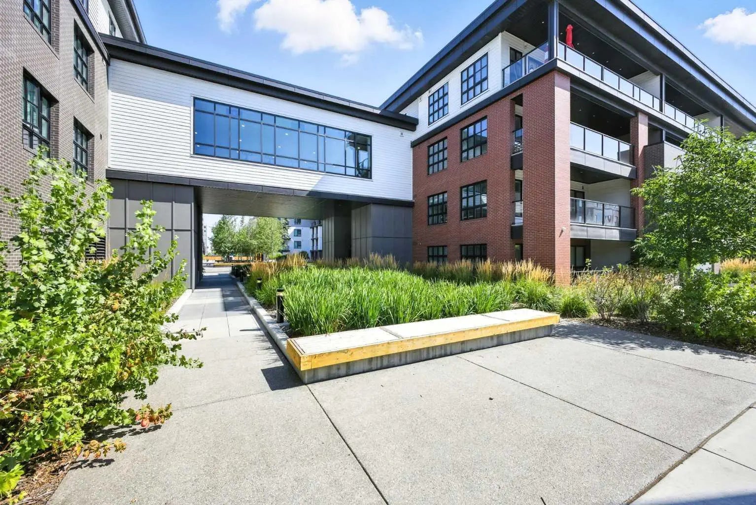 Photo of Listing #A2281950