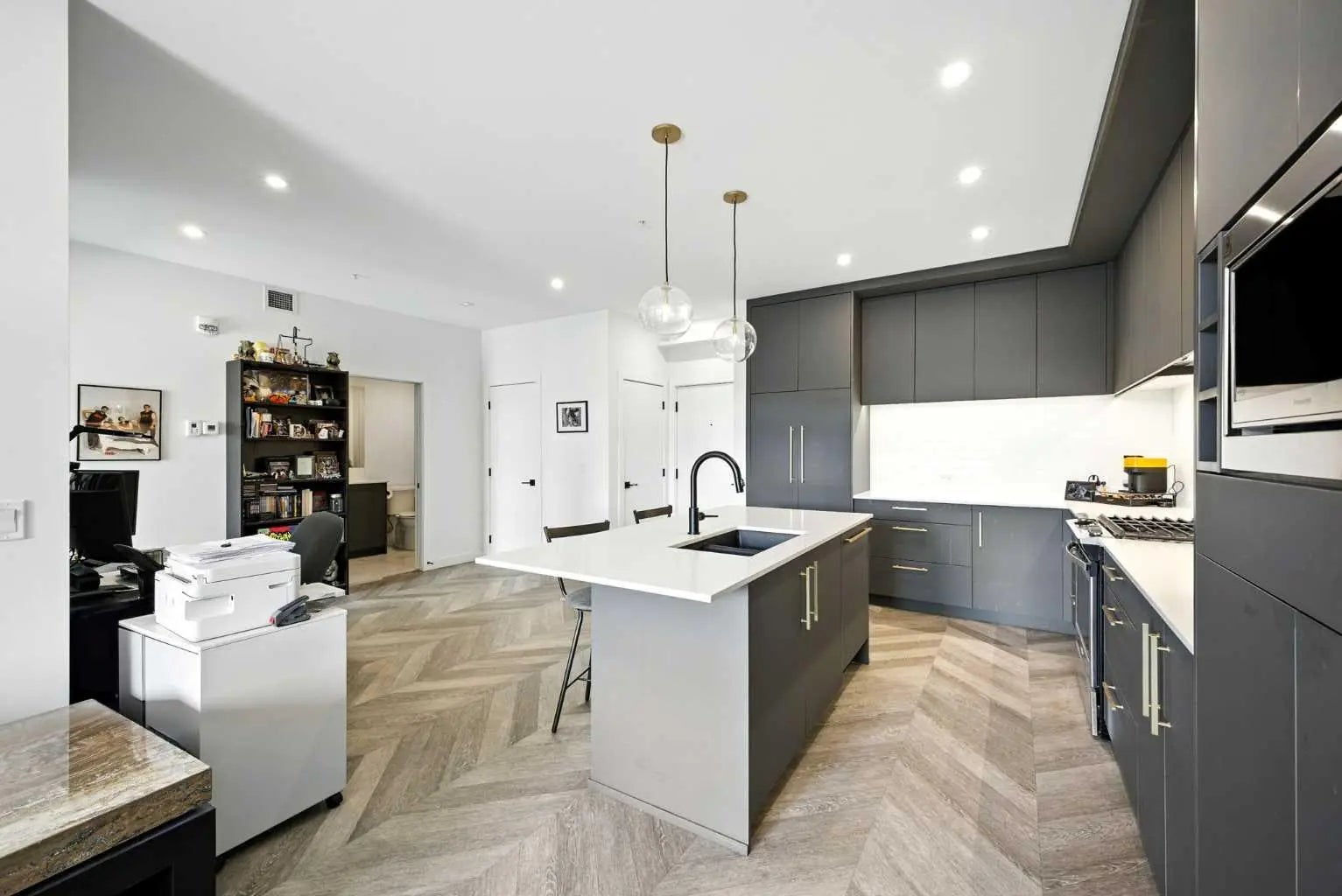 419, 4275 Norford Avenue Northwest, Calgary – Residential Apartment Listing Photo 7