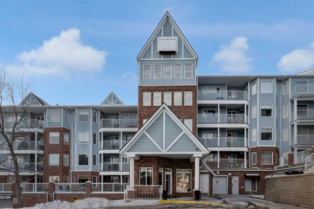 206, 3206 Hawksbrow Point Nw, Calgary