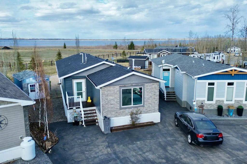 19 41019 Range Road 11  , Rural Lacombe County