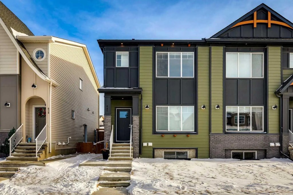 642 Rangeview Street Se, Calgary