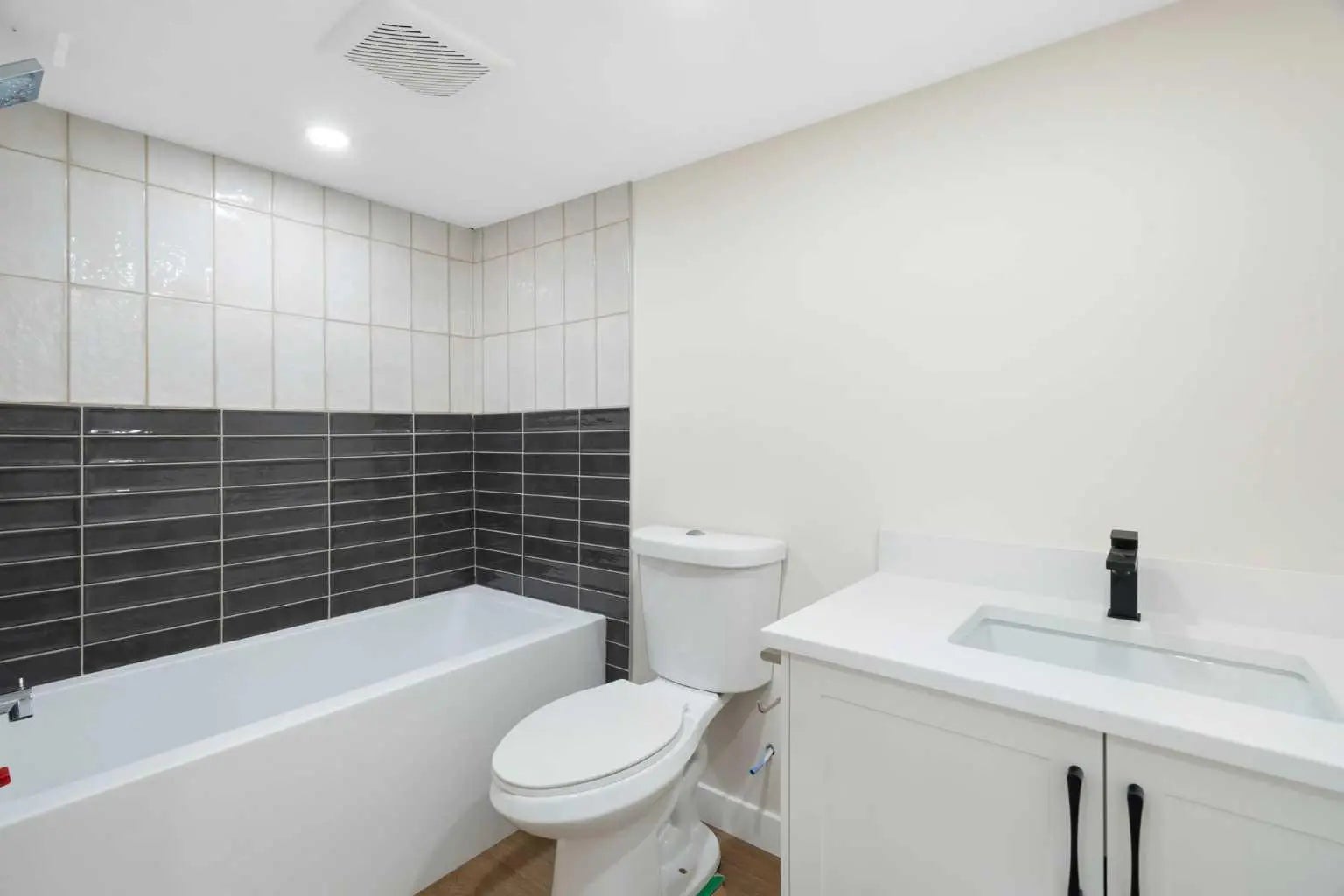 248 Madeira Place Northeast, Calgary – Residential Detached Listing Photo 21