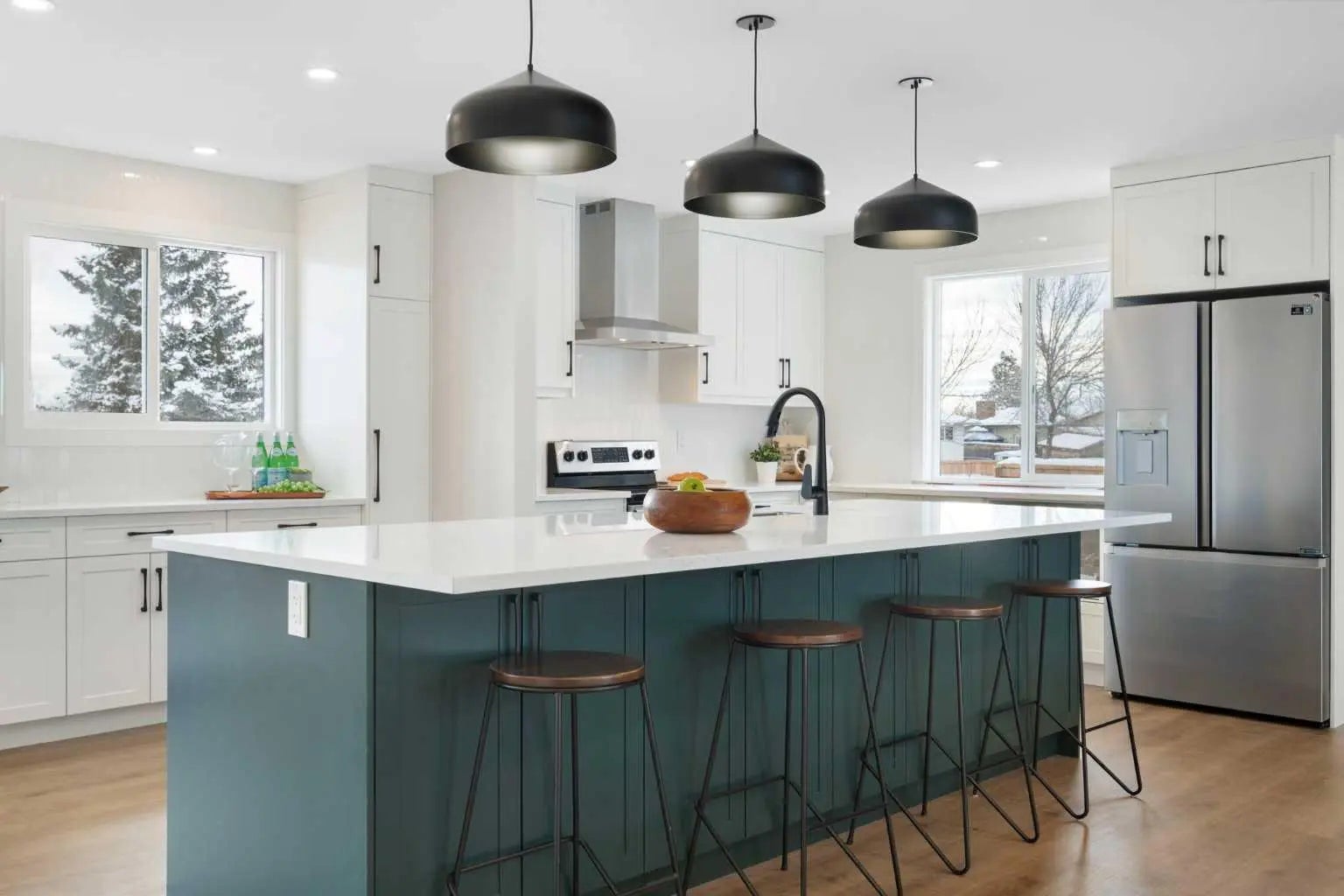 248 Madeira Place Northeast, Calgary – Residential Detached Listing Photo 6