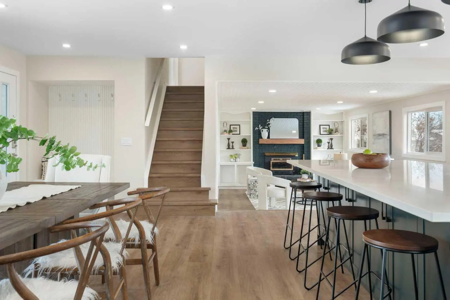 248 Madeira Place Northeast, Calgary – Residential Detached Listing Photo 7