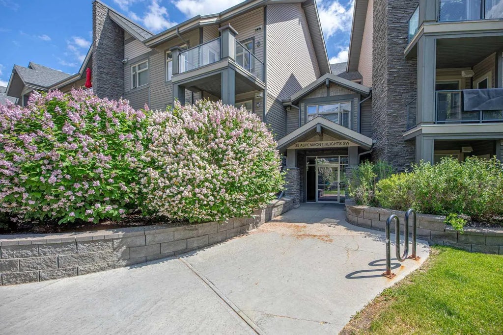223, 35 Aspenmont Heights Sw, Calgary