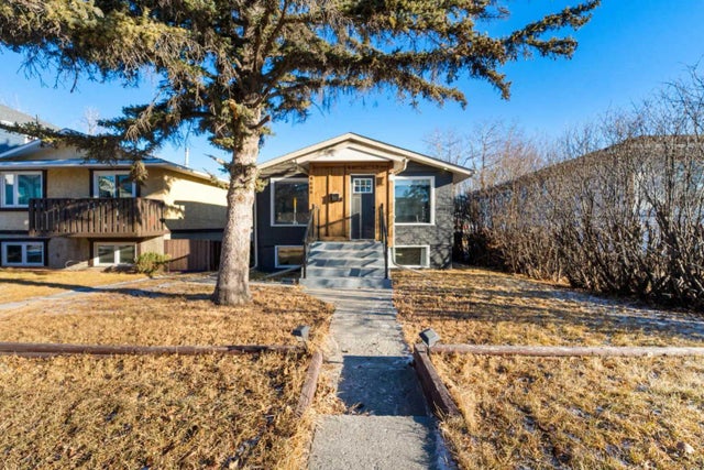 4608 70 Street Nw, Calgary