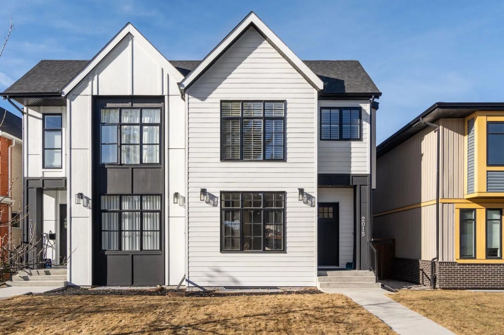2015 24a Street Sw, Calgary