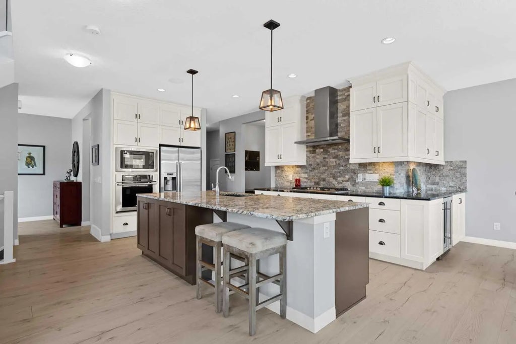 103 Masters Rise Se, Calgary