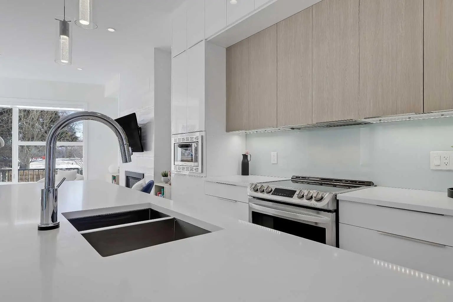 454 15 Avenue Northeast, Calgary – Residential Row/Townhouse Listing Photo 8