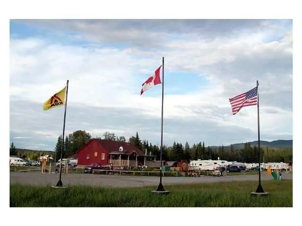 50409 B Highway 16  , Hinton