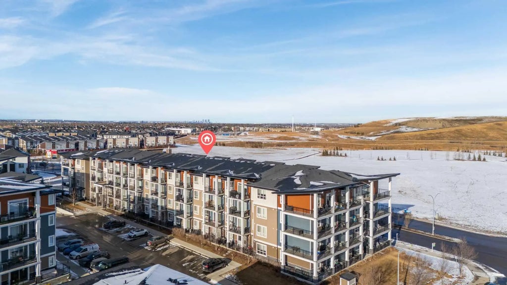 211, 10 Walgrove Walk Se, Calgary