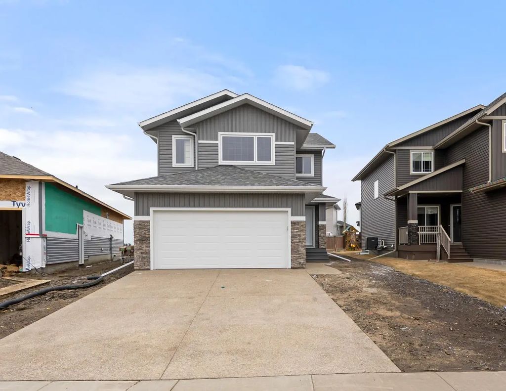 7503 38a Avenue , Camrose