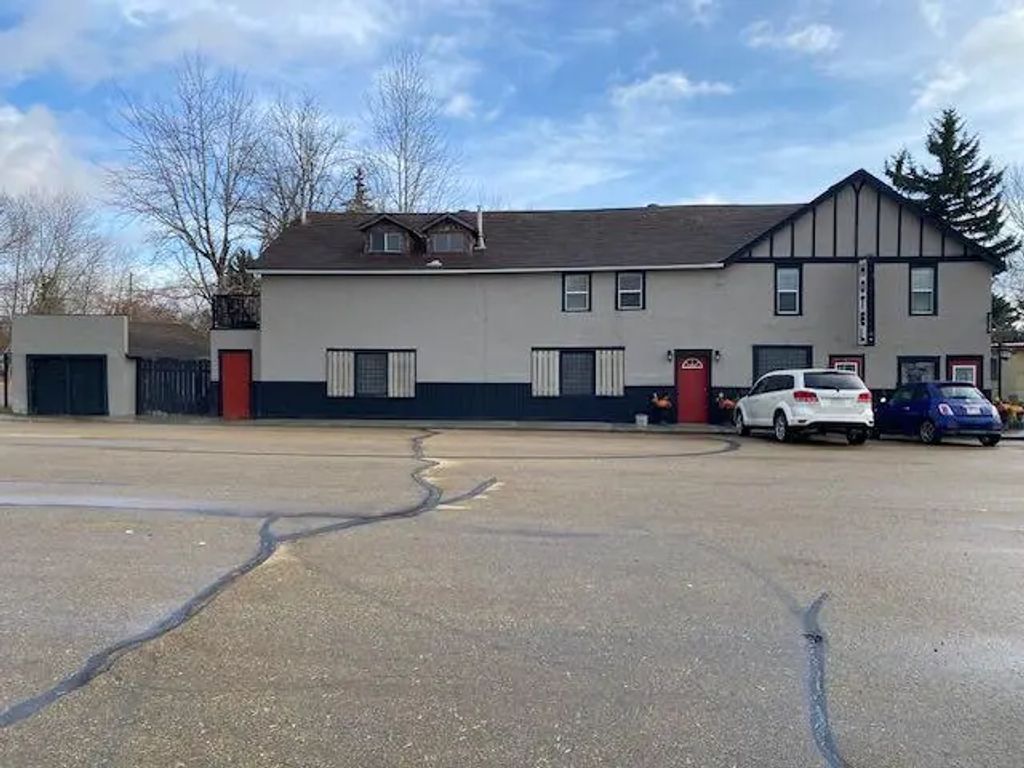 123 Main Street , Kinsella
