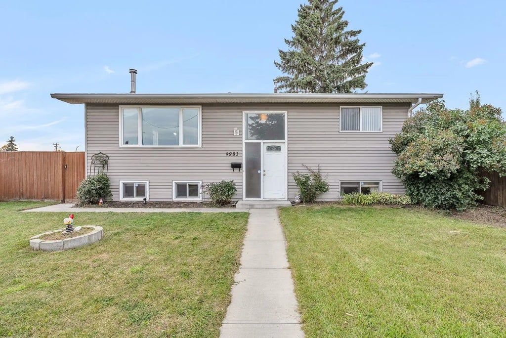 9883 Athens Road Se, Calgary