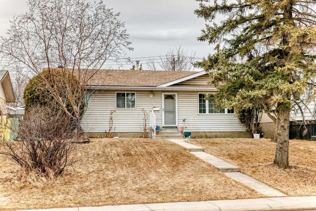352 Malvern Close Ne, Calgary