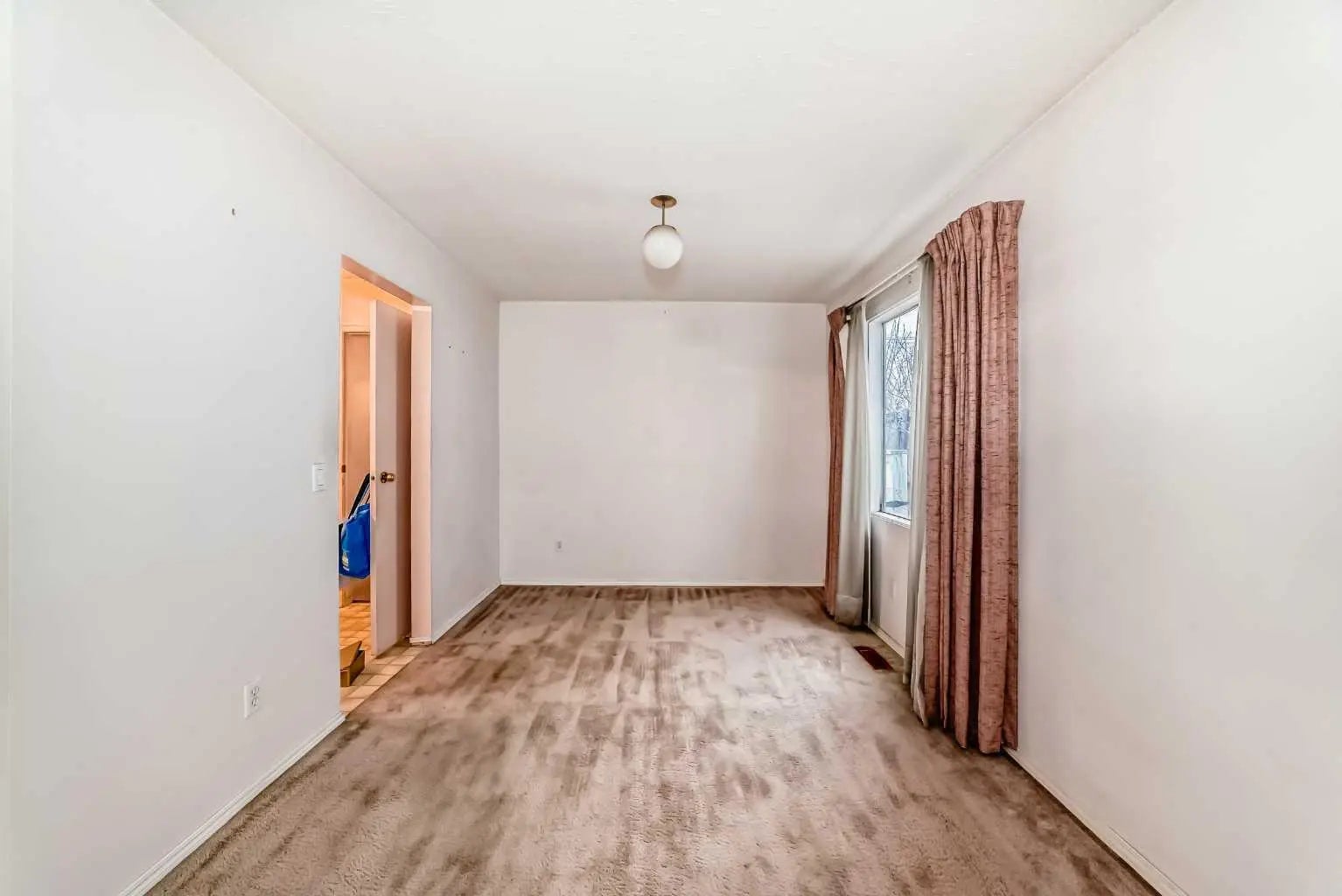 352 Malvern Close Northeast, Calgary – Residential Detached Listing Photo 7