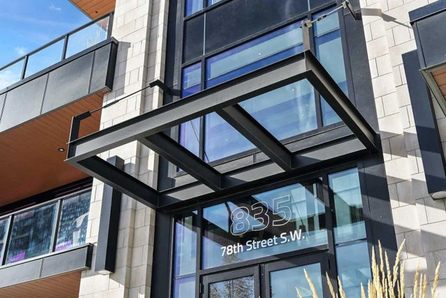 112, 835 78 Street Sw, Calgary