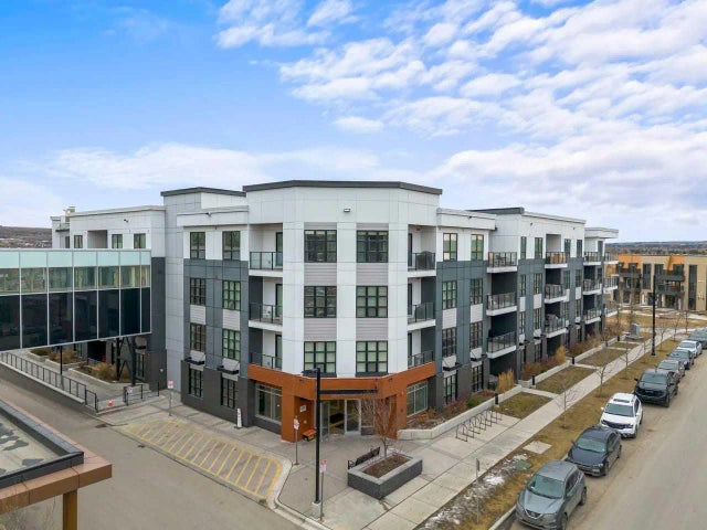 107, 383 Smith Street Nw, Calgary