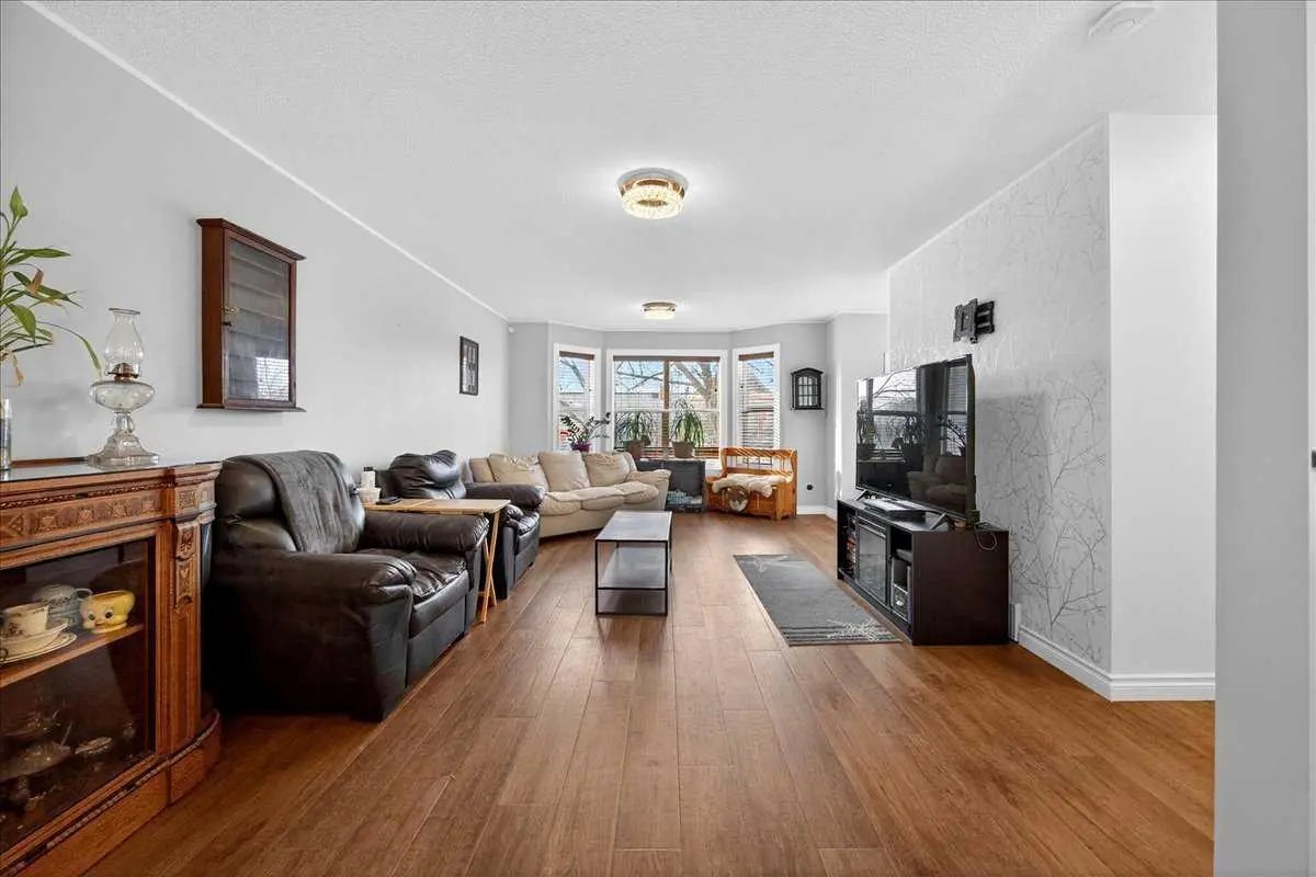 Photo of Listing #A2283382