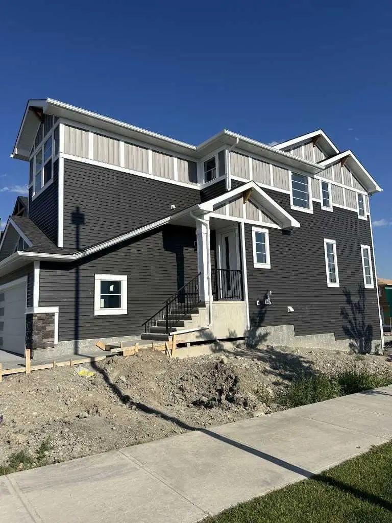 4 Topaz Place , Cochrane – Residential Detached Listing Photo 2
