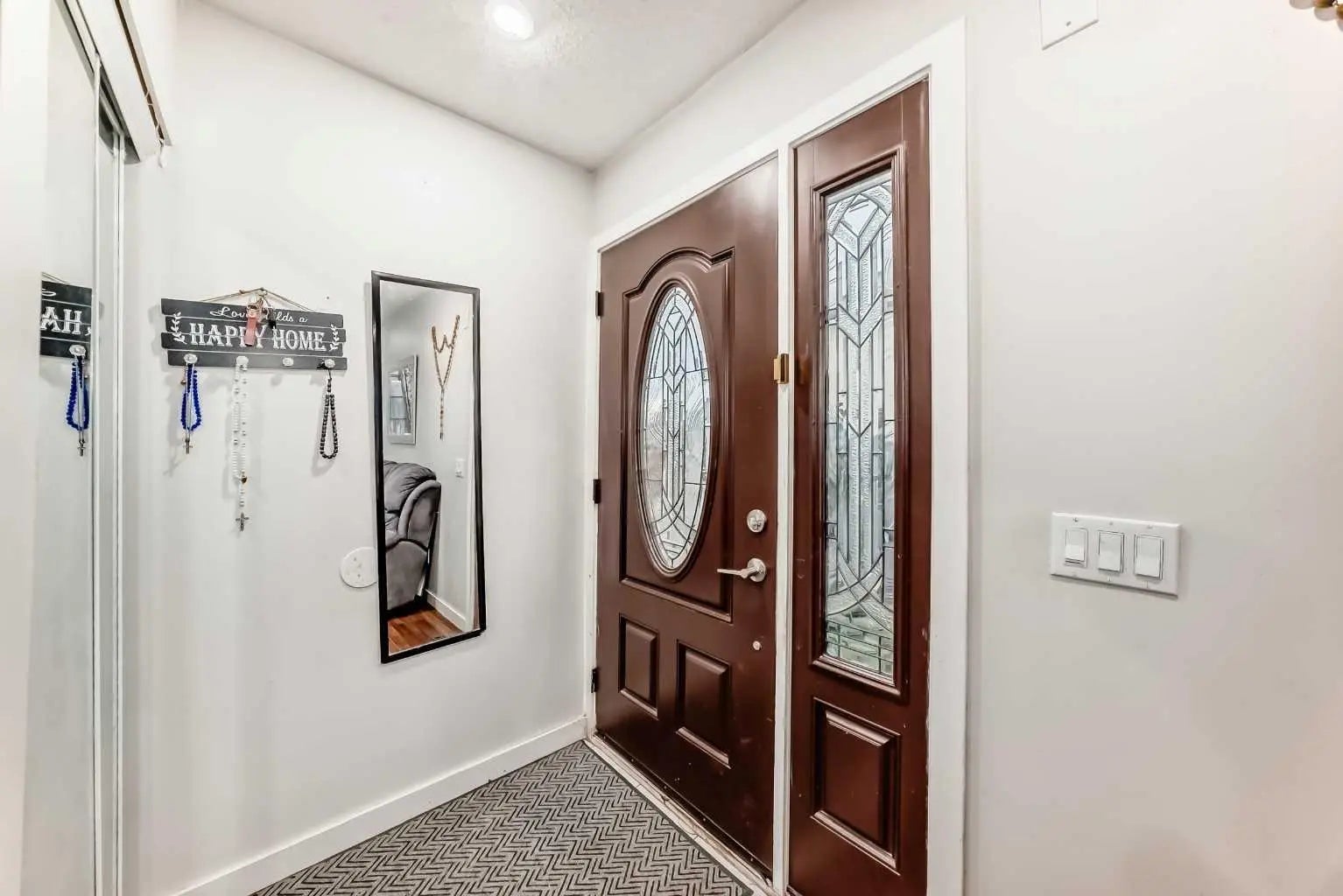 707 Malvern Drive Northeast, Calgary – Residential Detached Listing Photo 4