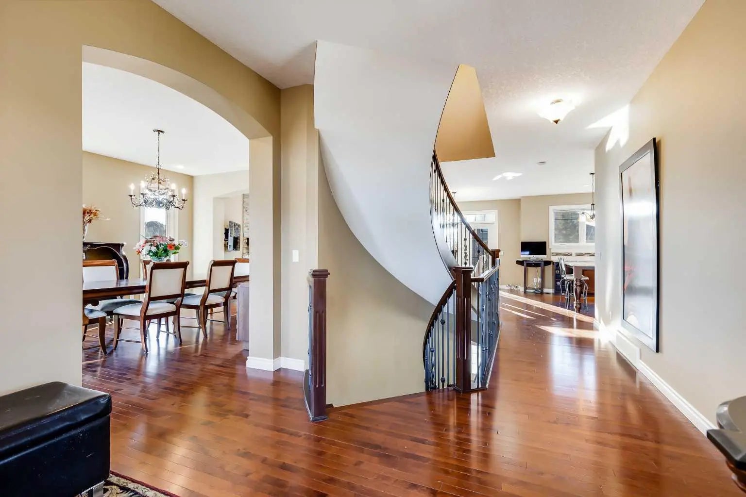 213 Silverado Ranch Manor Southwest, Calgary – Residential Detached Listing Photo 5