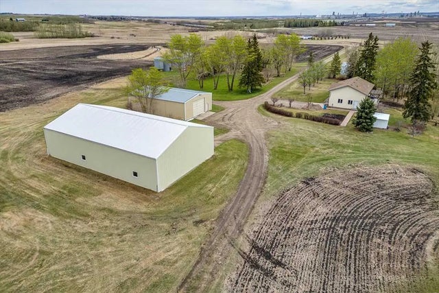 25408 Highway 597  , Rural Lacombe County
