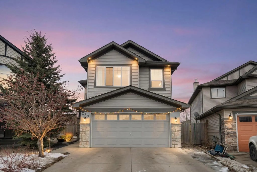 250 Royal Birch Mews Nw, Calgary