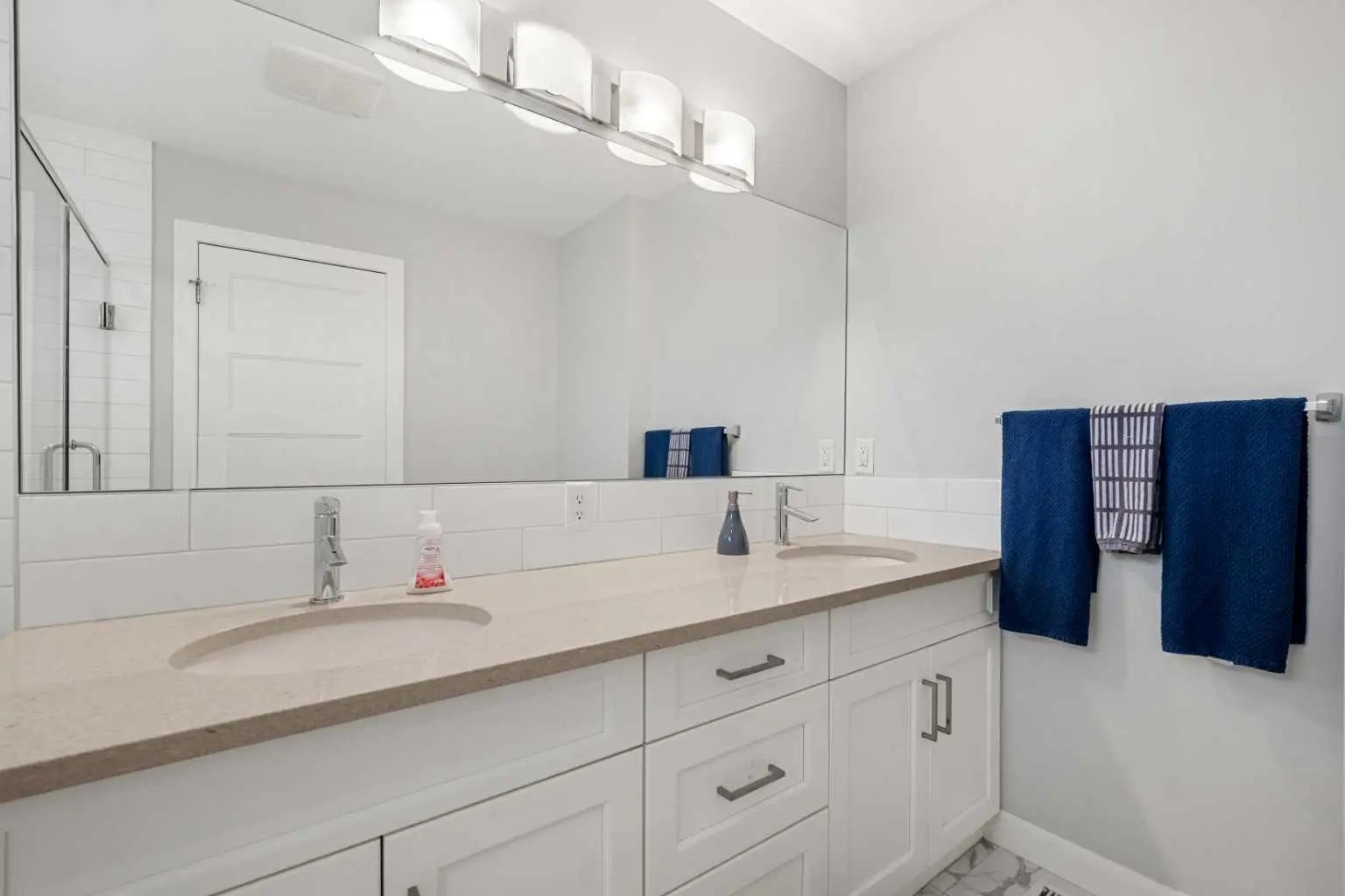 2, 530 56 Avenue Southwest, Calgary – Residential Row/Townhouse Listing Photo 22