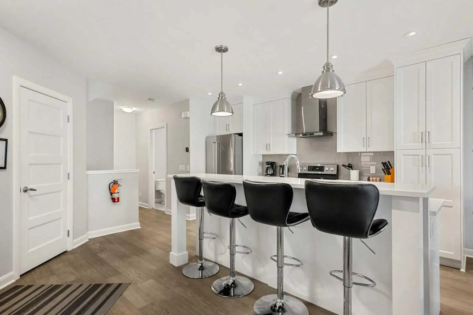 2, 530 56 Avenue Southwest, Calgary – Residential Row/Townhouse Listing Photo 9