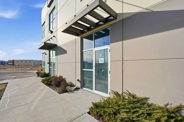 106, 10748 74 Street Se, Calgary