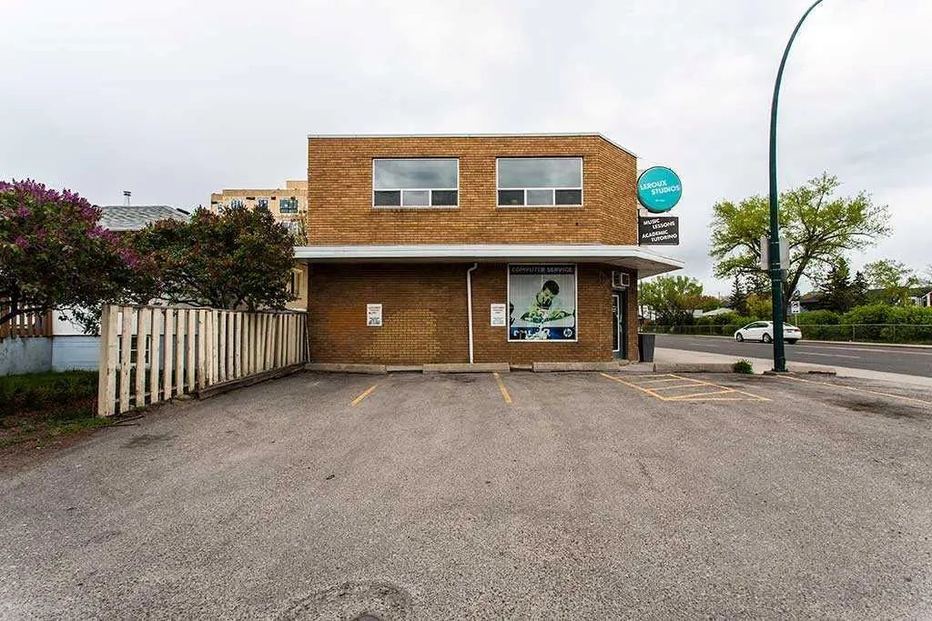 2116 14 Street Northwest, Calgary – Commercial Retail Listing Photo 7