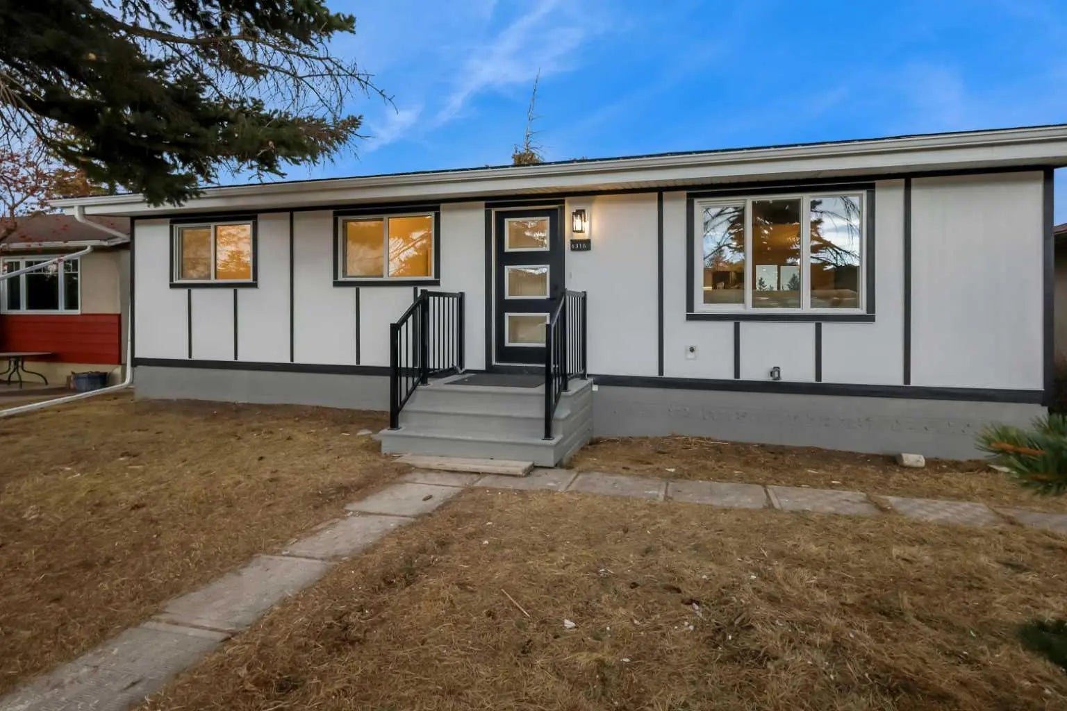 6316 Travois Crescent Northwest, Calgary – Residential Detached Listing Photo 2