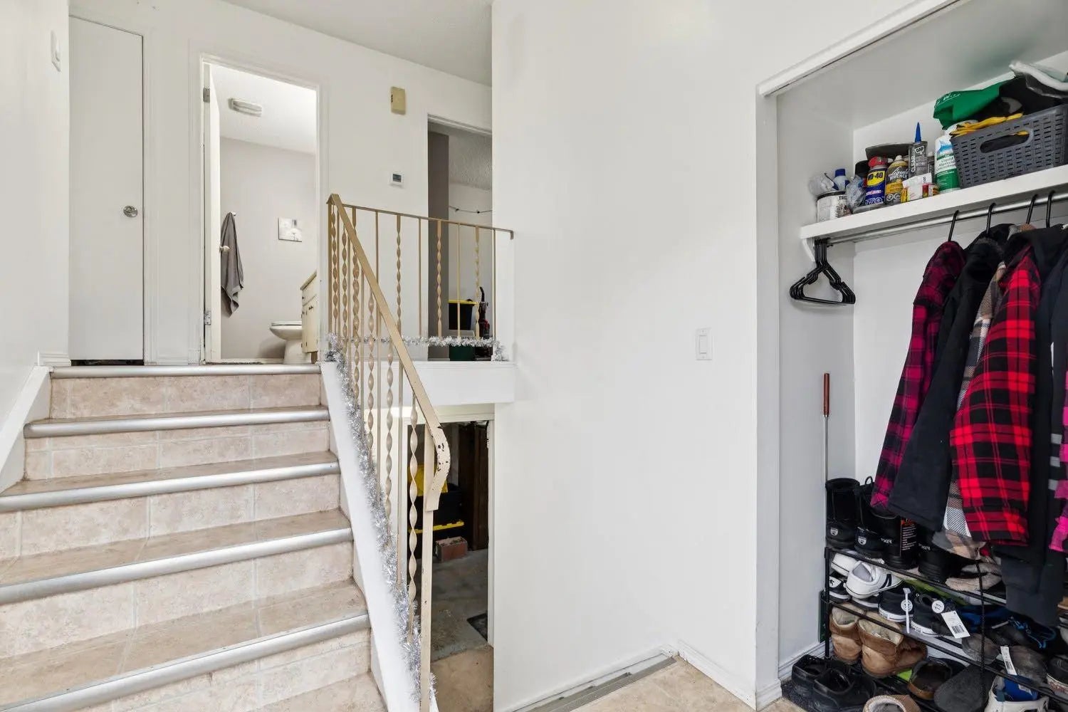 157 Penbrooke Close Southeast, Calgary – Residential Semi Detached (Half Duplex) Listing Photo 12