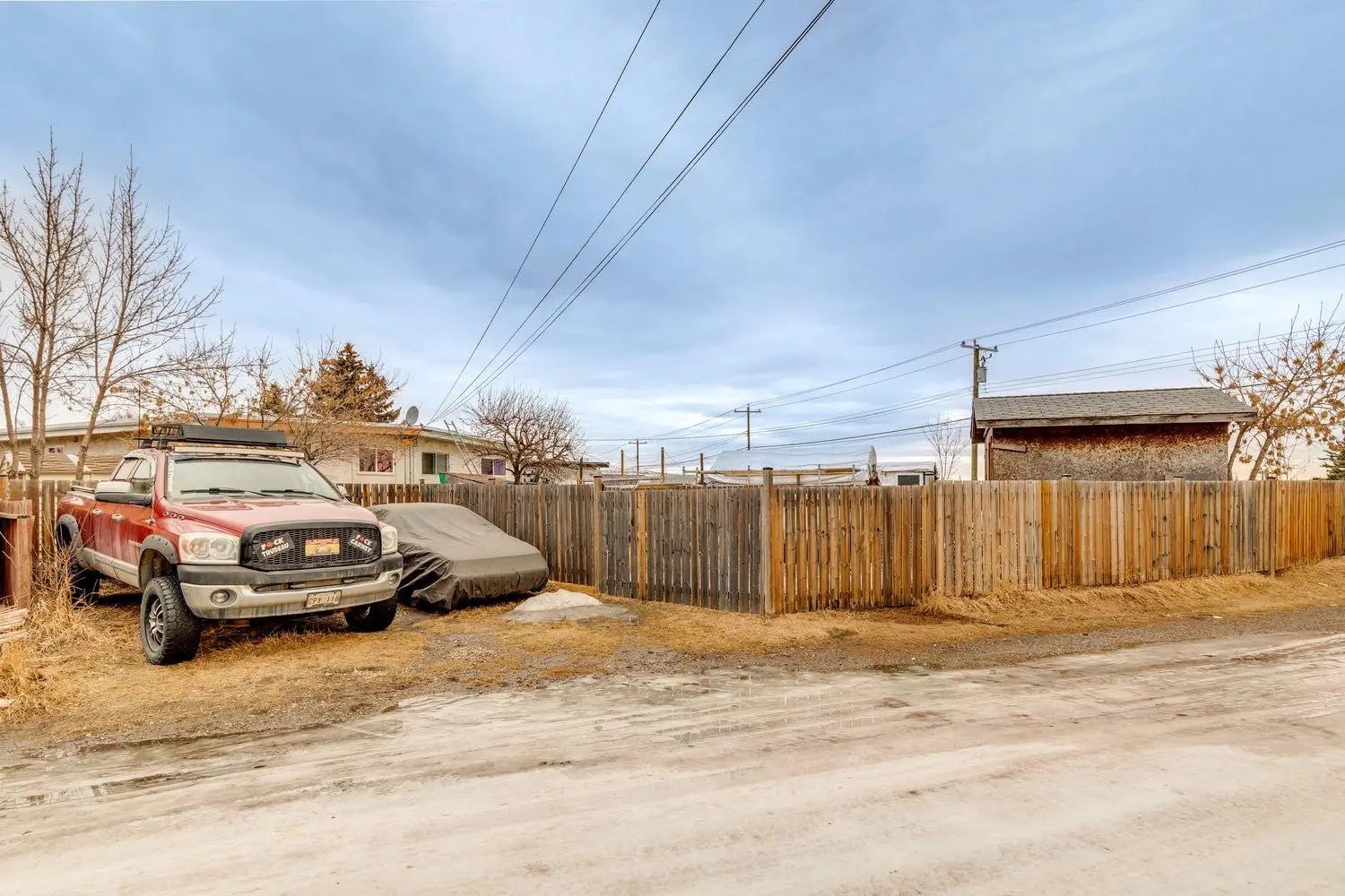 157 Penbrooke Close Southeast, Calgary – Residential Semi Detached (Half Duplex) Listing Photo 24