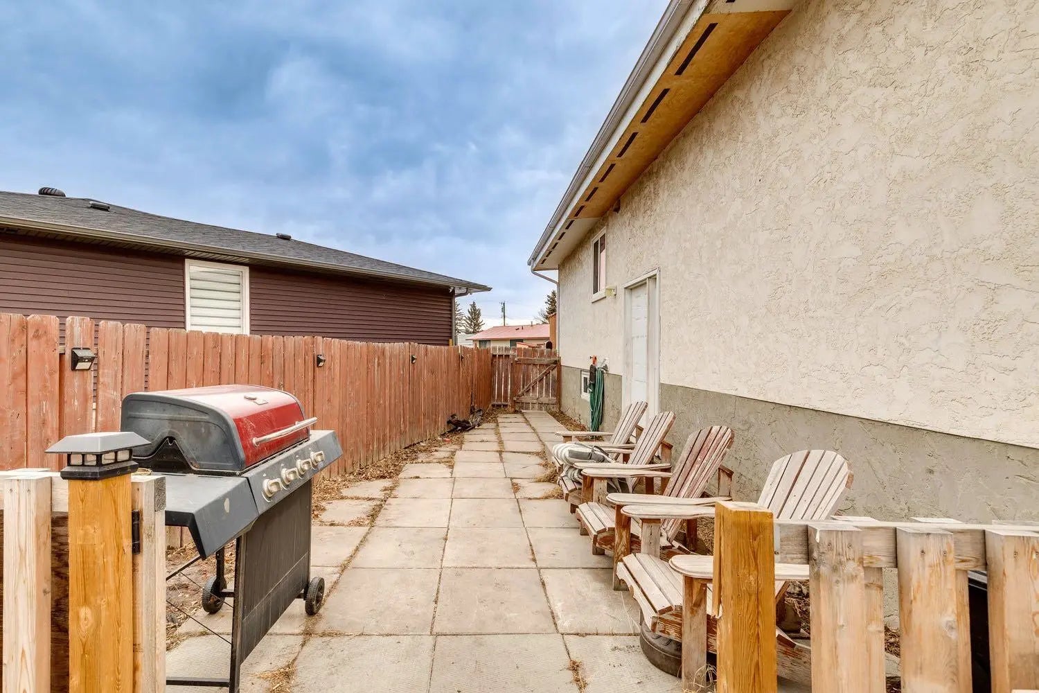 157 Penbrooke Close Southeast, Calgary – Residential Semi Detached (Half Duplex) Listing Photo 25