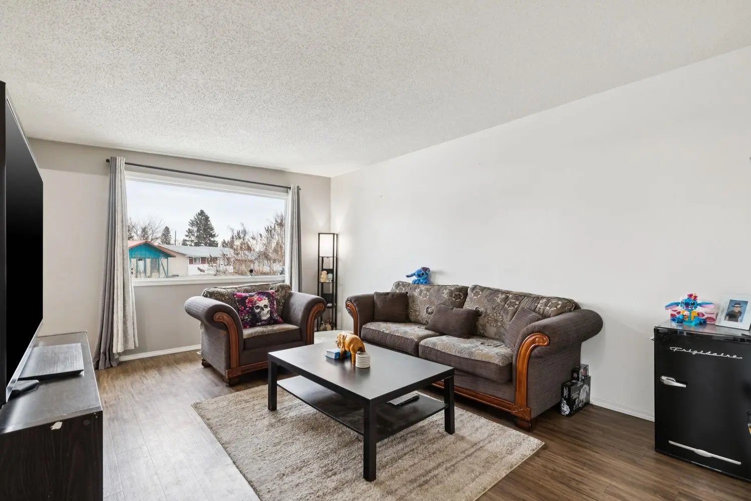 157 Penbrooke Close Southeast, Calgary – Residential Semi Detached (Half Duplex) Listing Photo 6