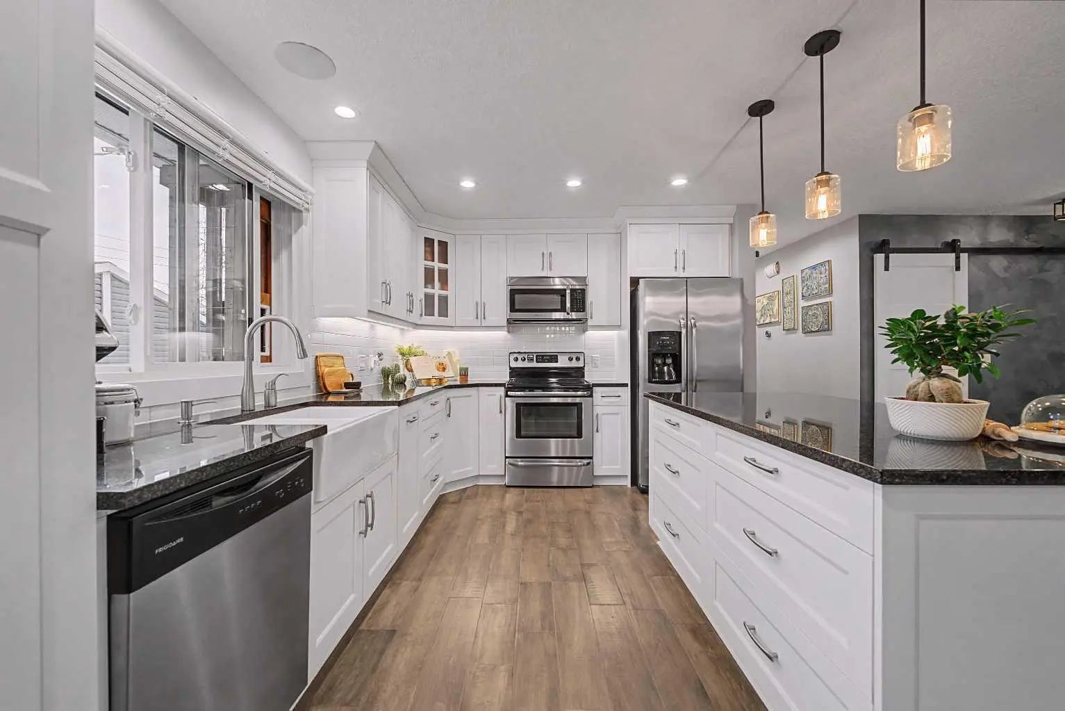 32 Sinclair Crescent Southwest, Calgary – Residential Detached Listing Photo 15