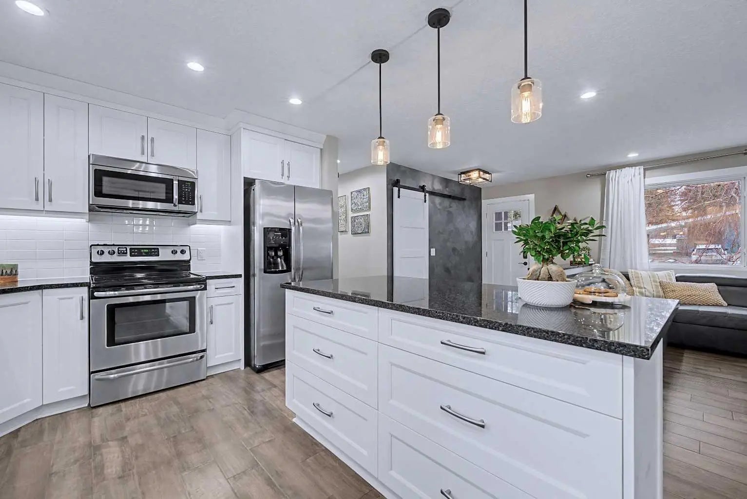 32 Sinclair Crescent Southwest, Calgary – Residential Detached Listing Photo 16