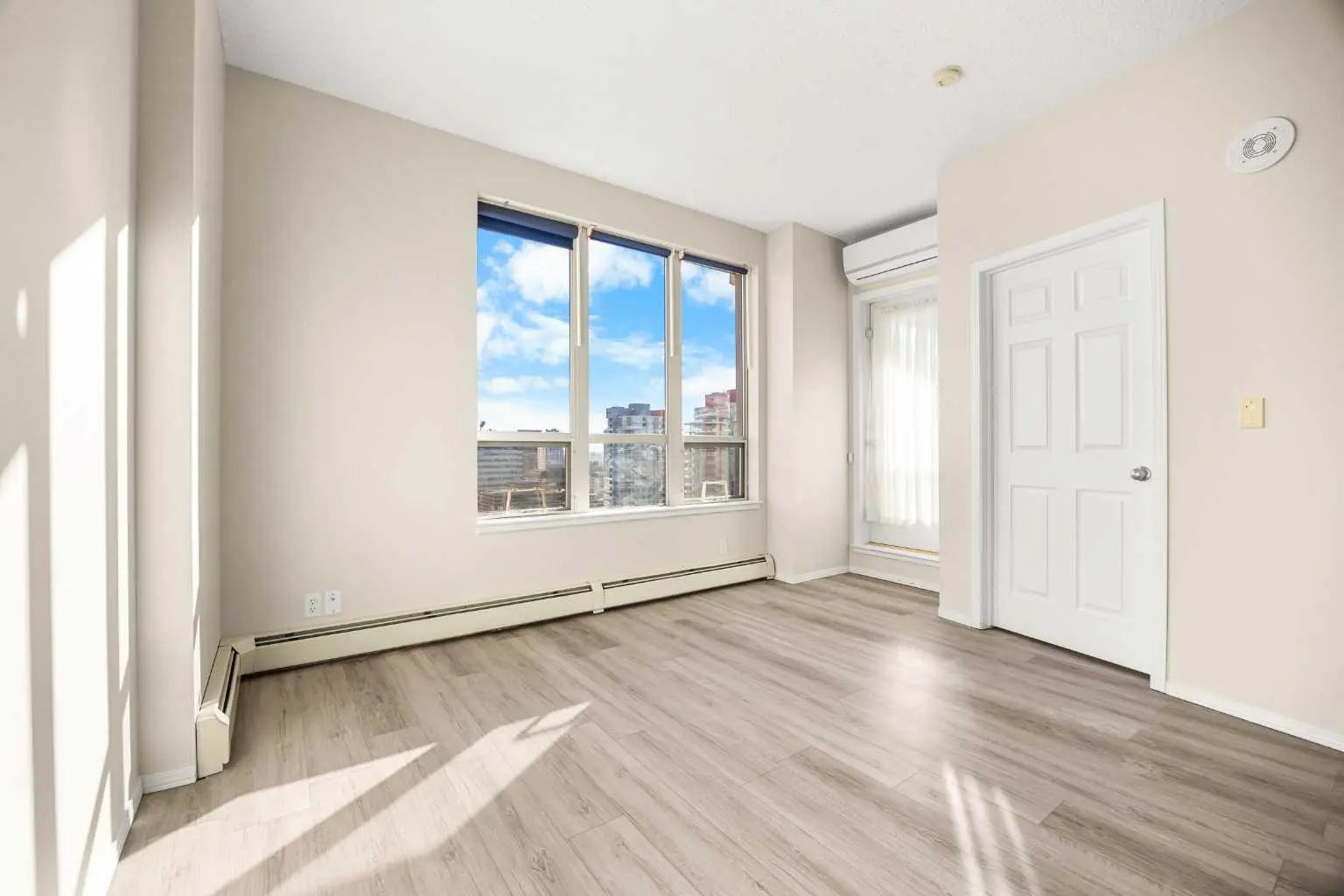 1906, 1053 10 Street Southwest, Calgary – Residential Apartment Listing Photo 4