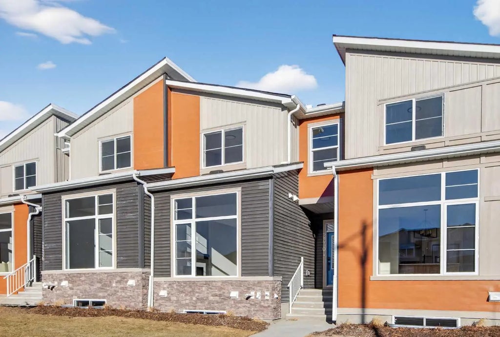 2230 Bayview Drive , Airdrie