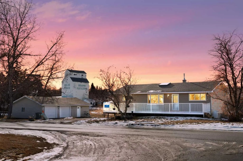 111 Macleod Trail E, Rural Foothills County