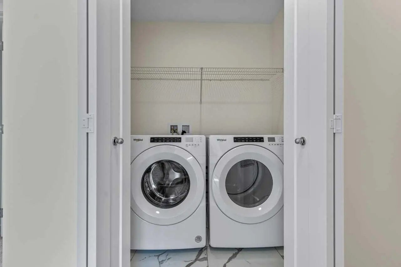 42 Corner Glen Manor Northeast, Calgary – Residential Row/Townhouse Listing Photo 33