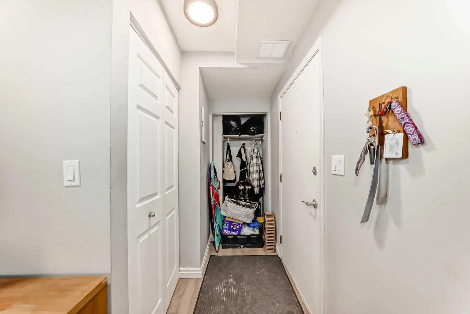 100, 2508 17 Street Southwest, Calgary – Residential Apartment Listing Photo 2