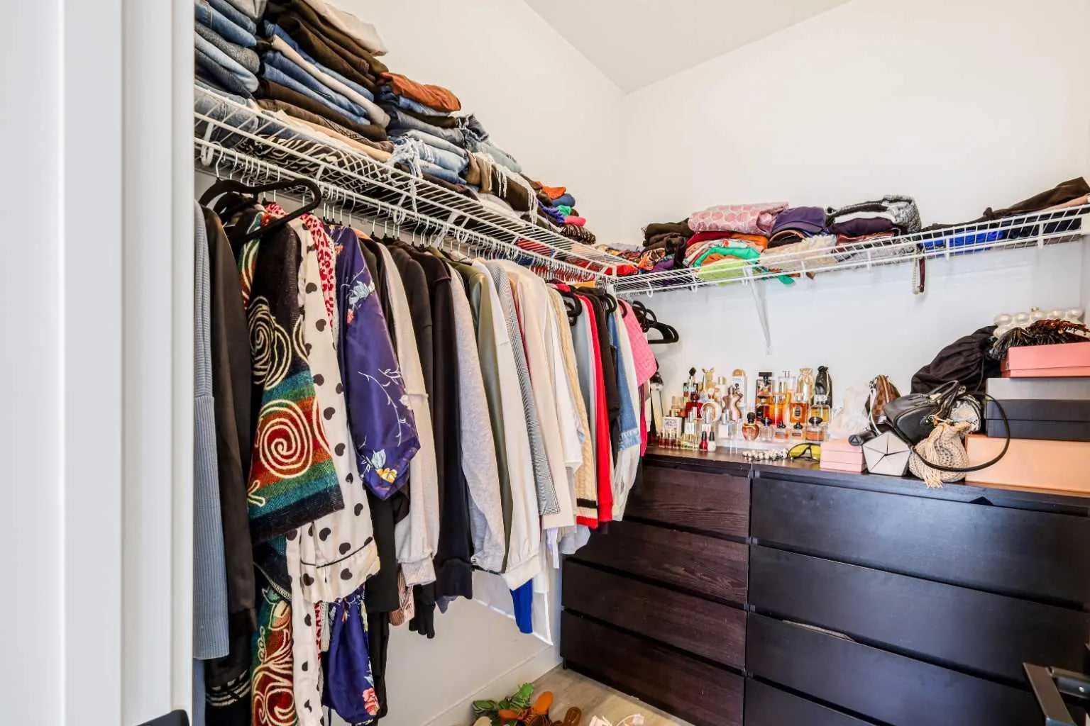 2401, 200 Seton Circle Southeast, Calgary – Residential Apartment Listing Photo 12