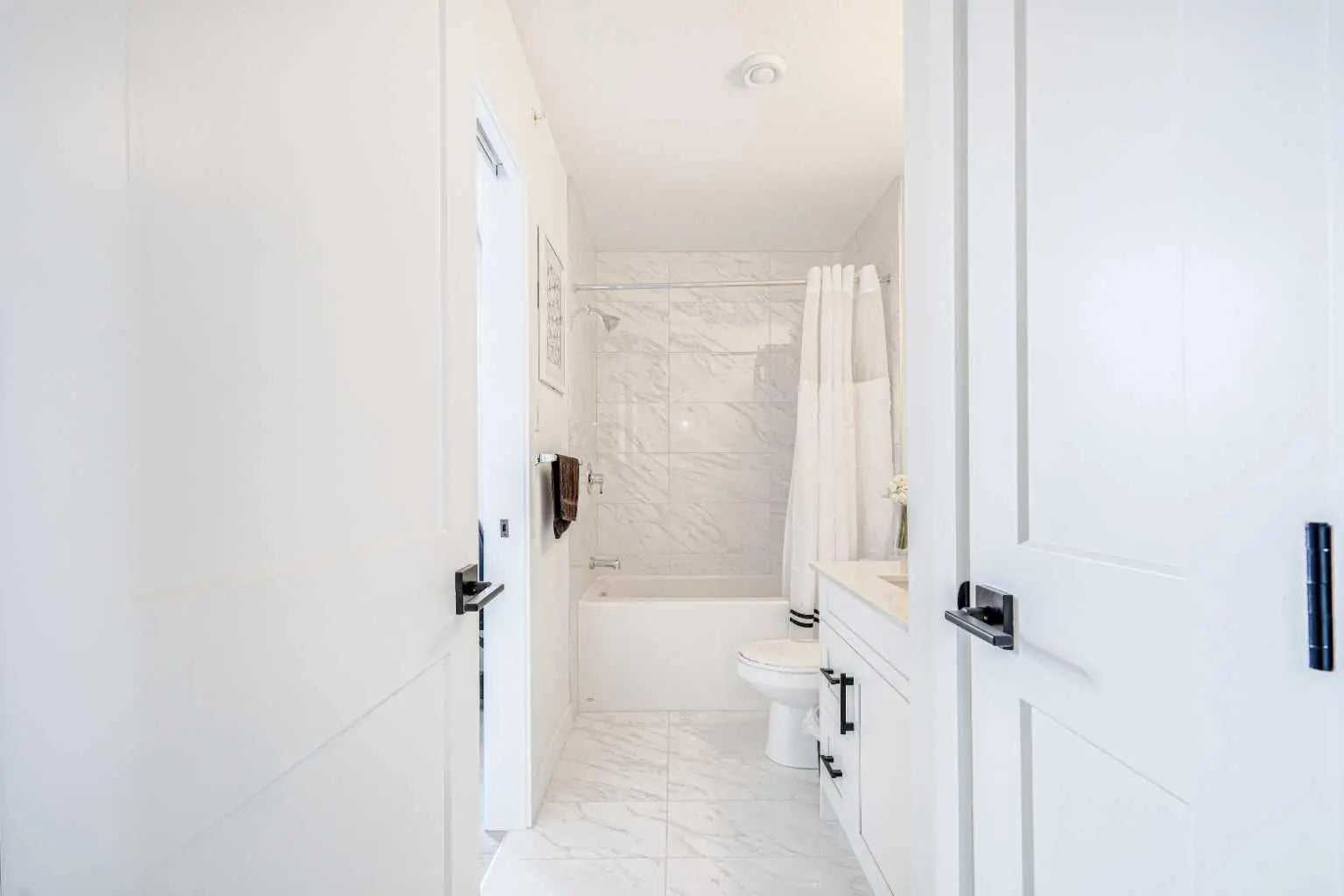 2401, 200 Seton Circle Southeast, Calgary – Residential Apartment Listing Photo 17