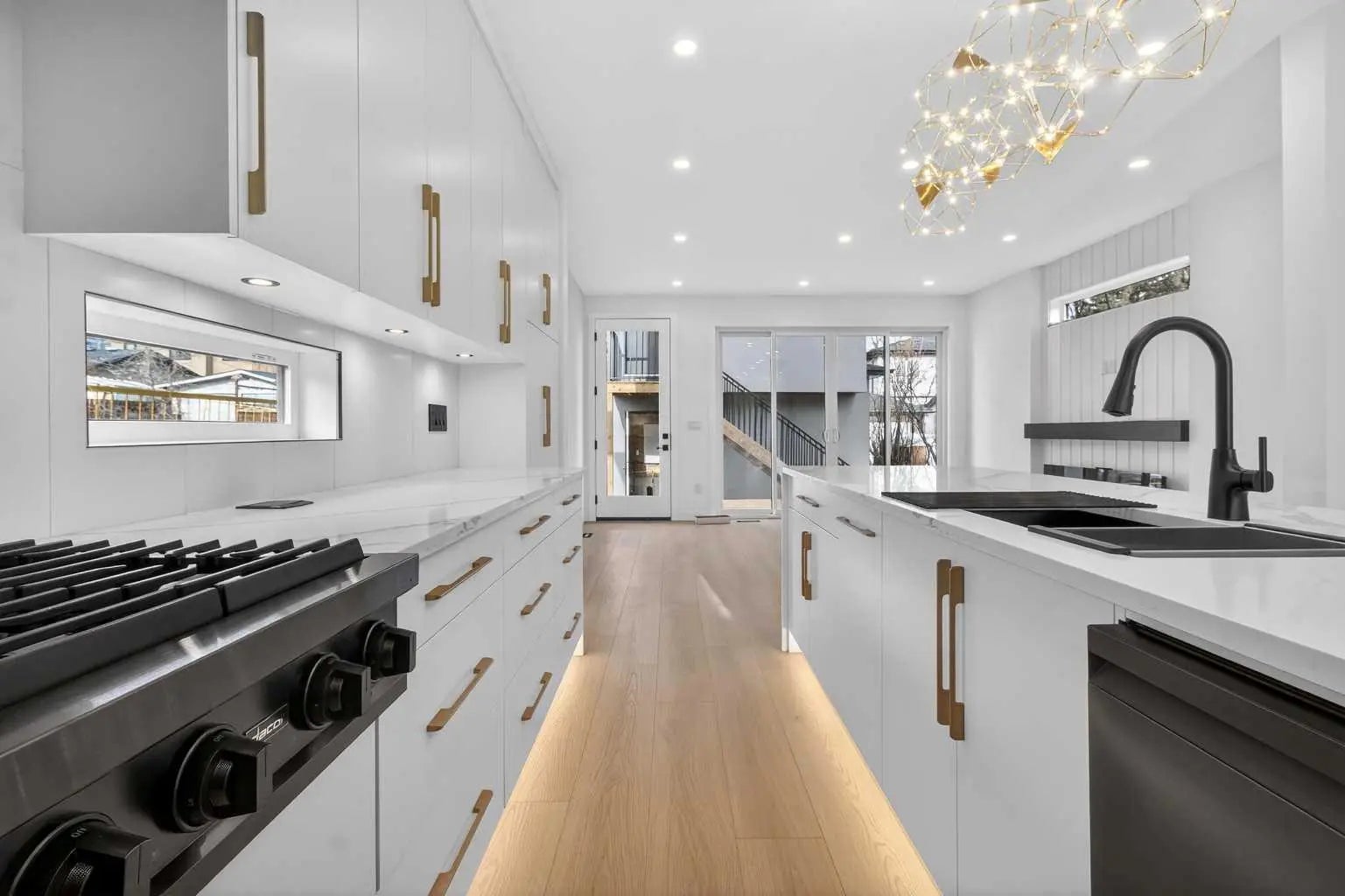 720 52 Avenue Southwest, Calgary – Residential Detached Listing Photo 12