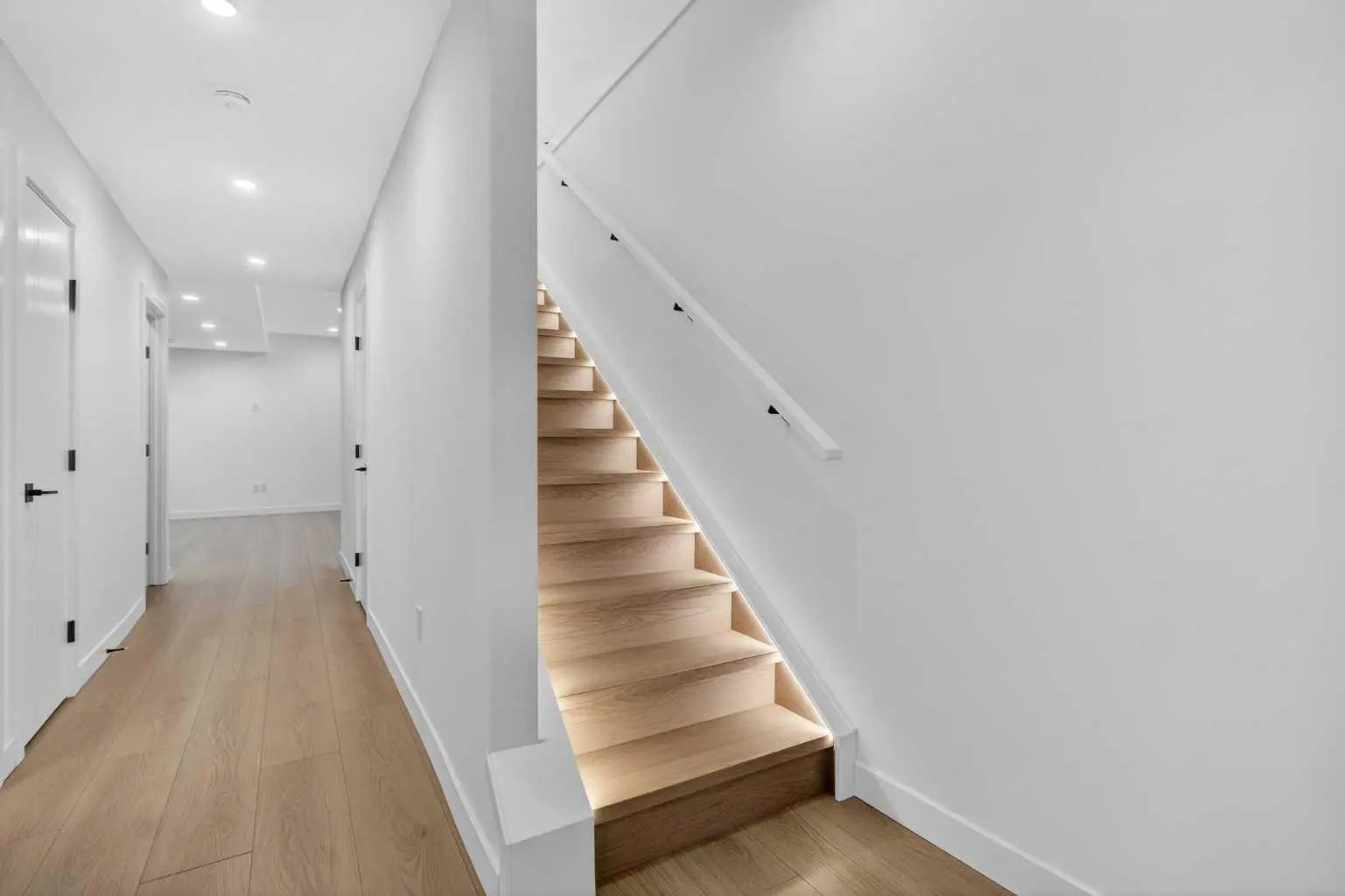 720 52 Avenue Southwest, Calgary – Residential Detached Listing Photo 36